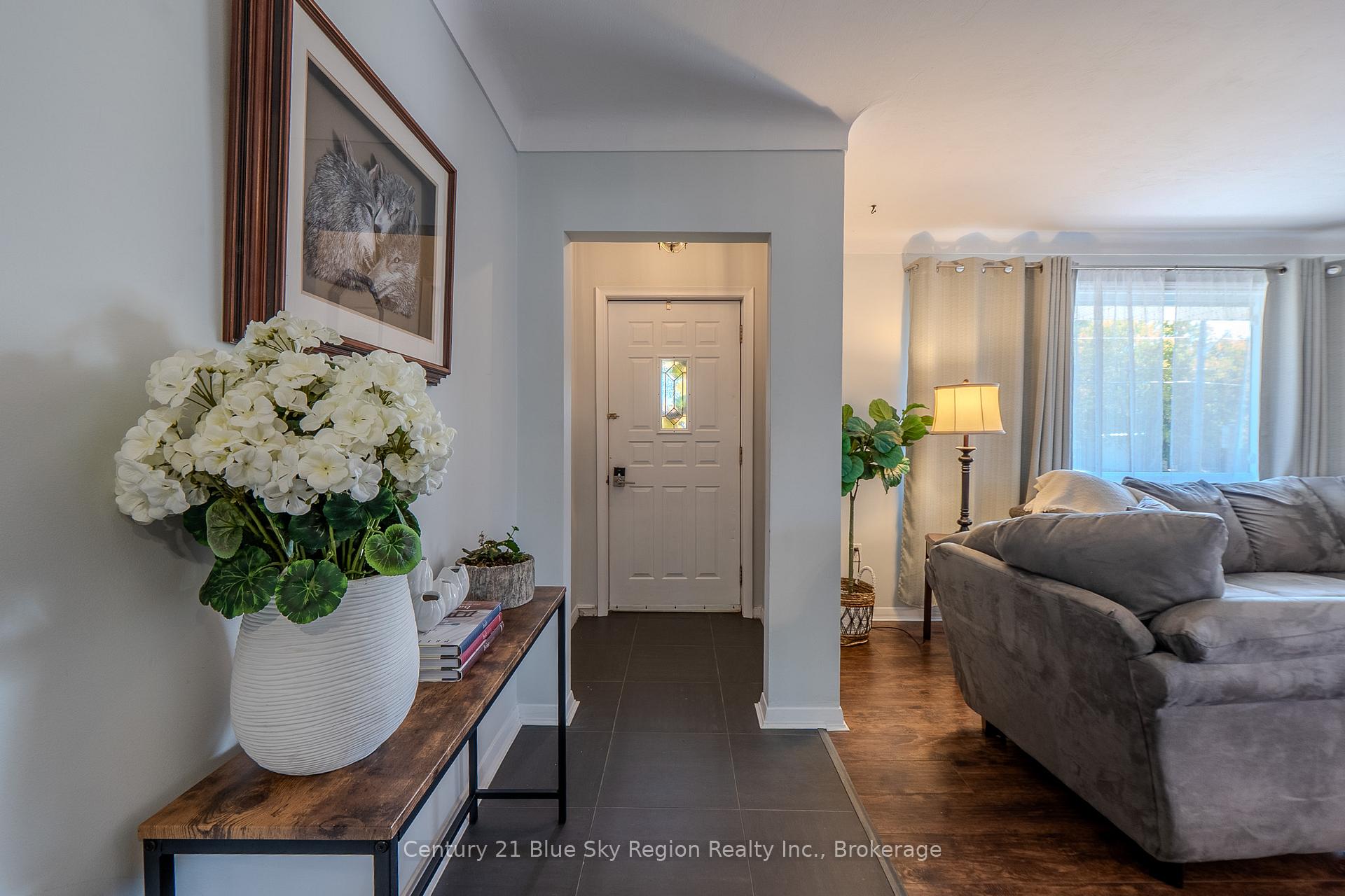 Photo 5 of 773 Mckay Avenue, North Bay, Widdifield — HOMEH