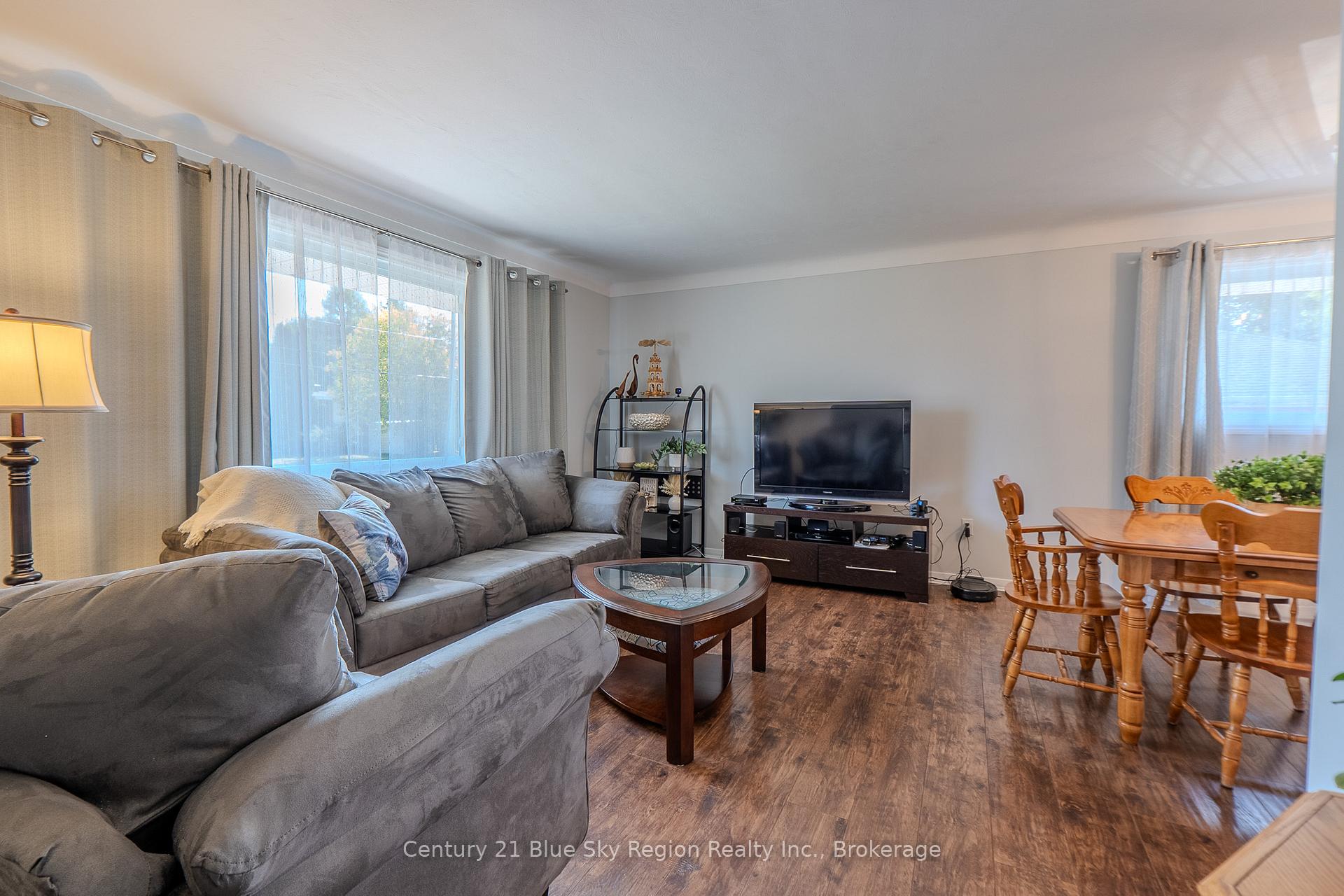 Photo 6 of 773 Mckay Avenue, North Bay, Widdifield — HOMEH