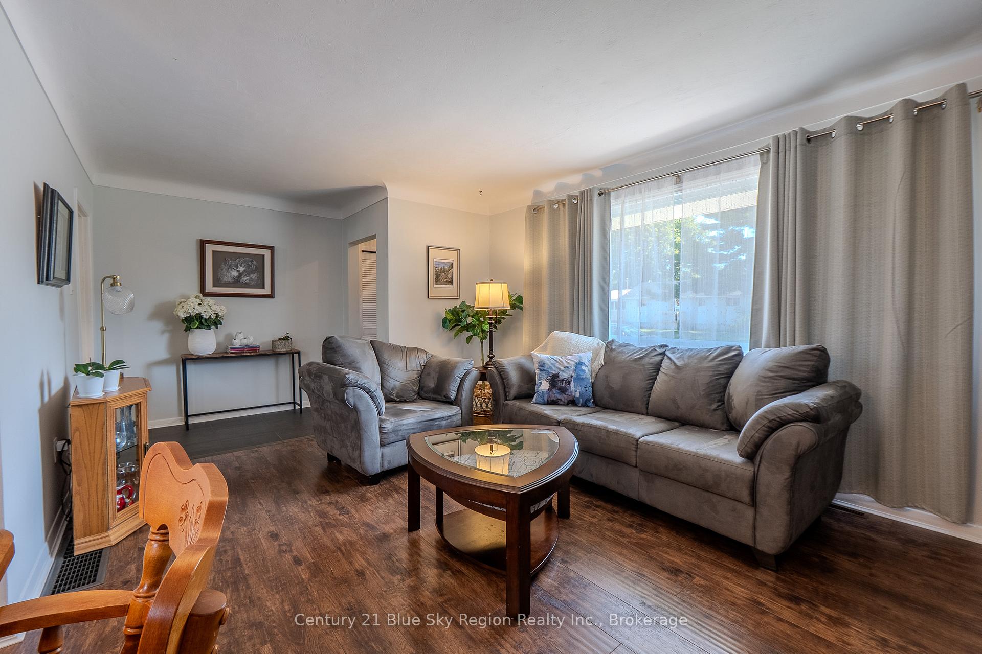 Photo 8 of 773 Mckay Avenue, North Bay, Widdifield — HOMEH