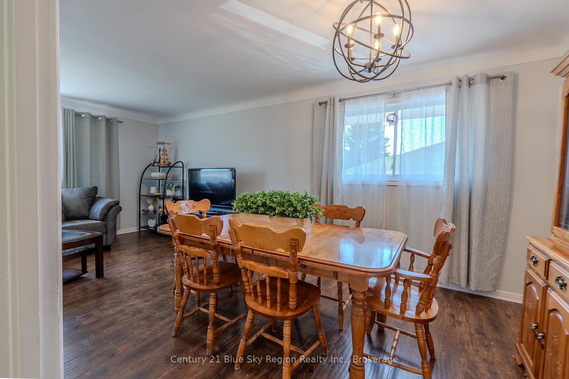 Photo 9 of 773 Mckay Avenue, North Bay, Widdifield — HOMEH