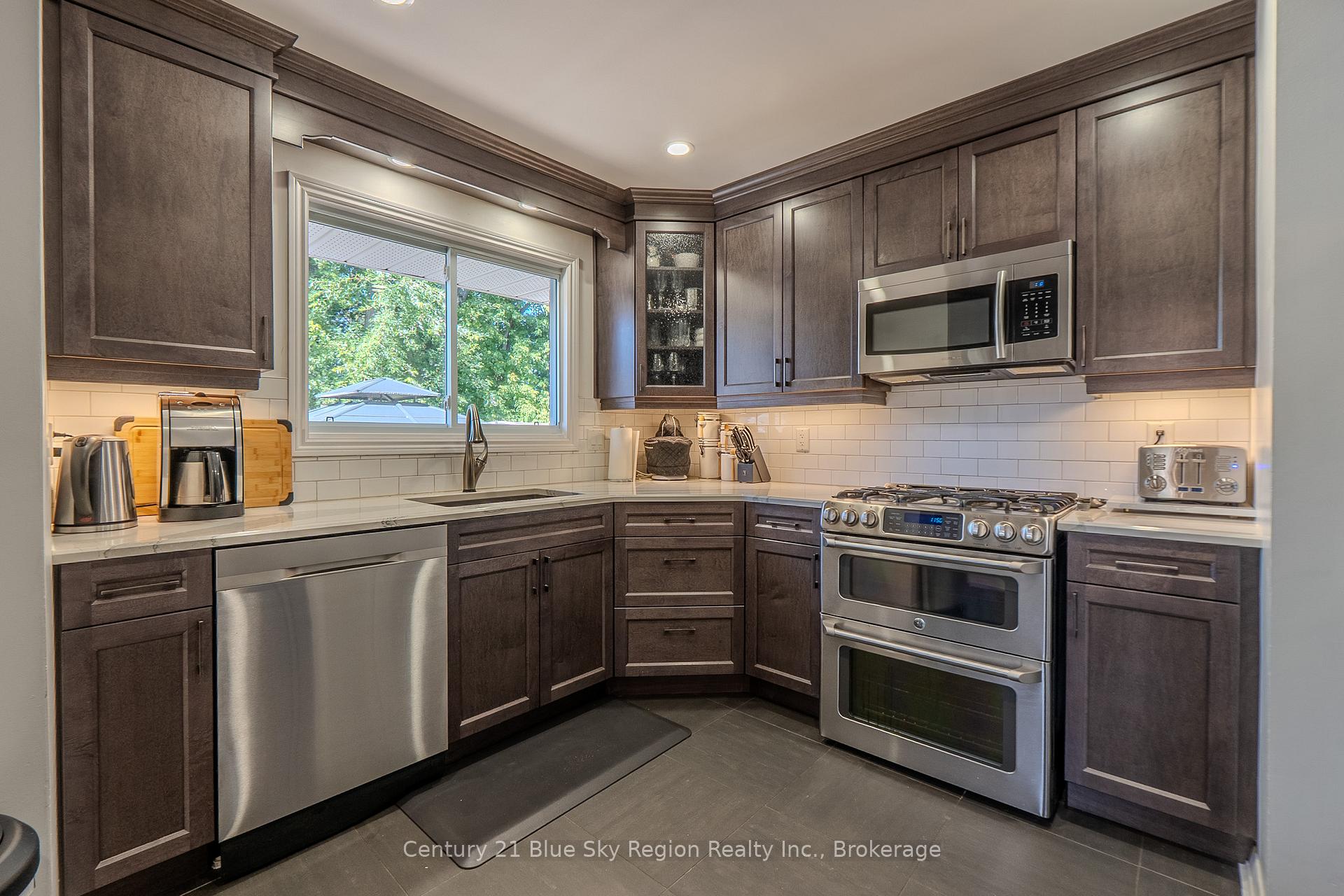 Photo 13 of 773 Mckay Avenue, North Bay, Widdifield — HOMEH