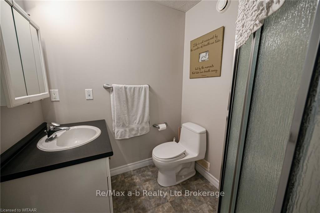 Photo 20 of 6 Maple Street, Norwich, Otterville — HOMEH
