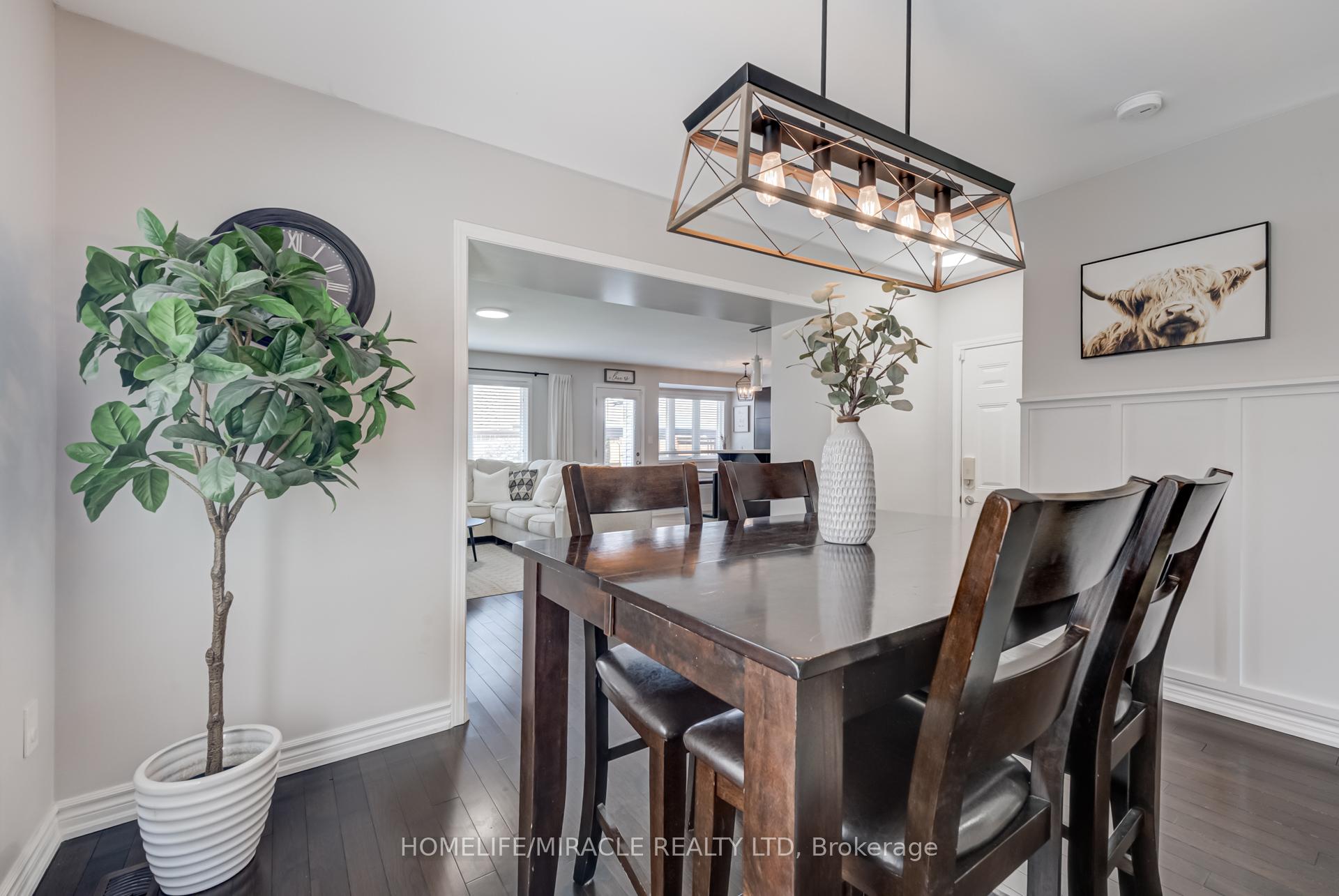 Photo 15 of 75 Kidd Crescent, New Tecumseth, Alliston — HOMEH