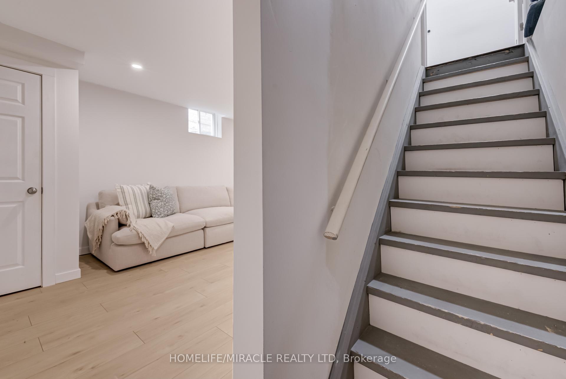 Photo 37 of 75 Kidd Crescent, New Tecumseth, Alliston — HOMEH