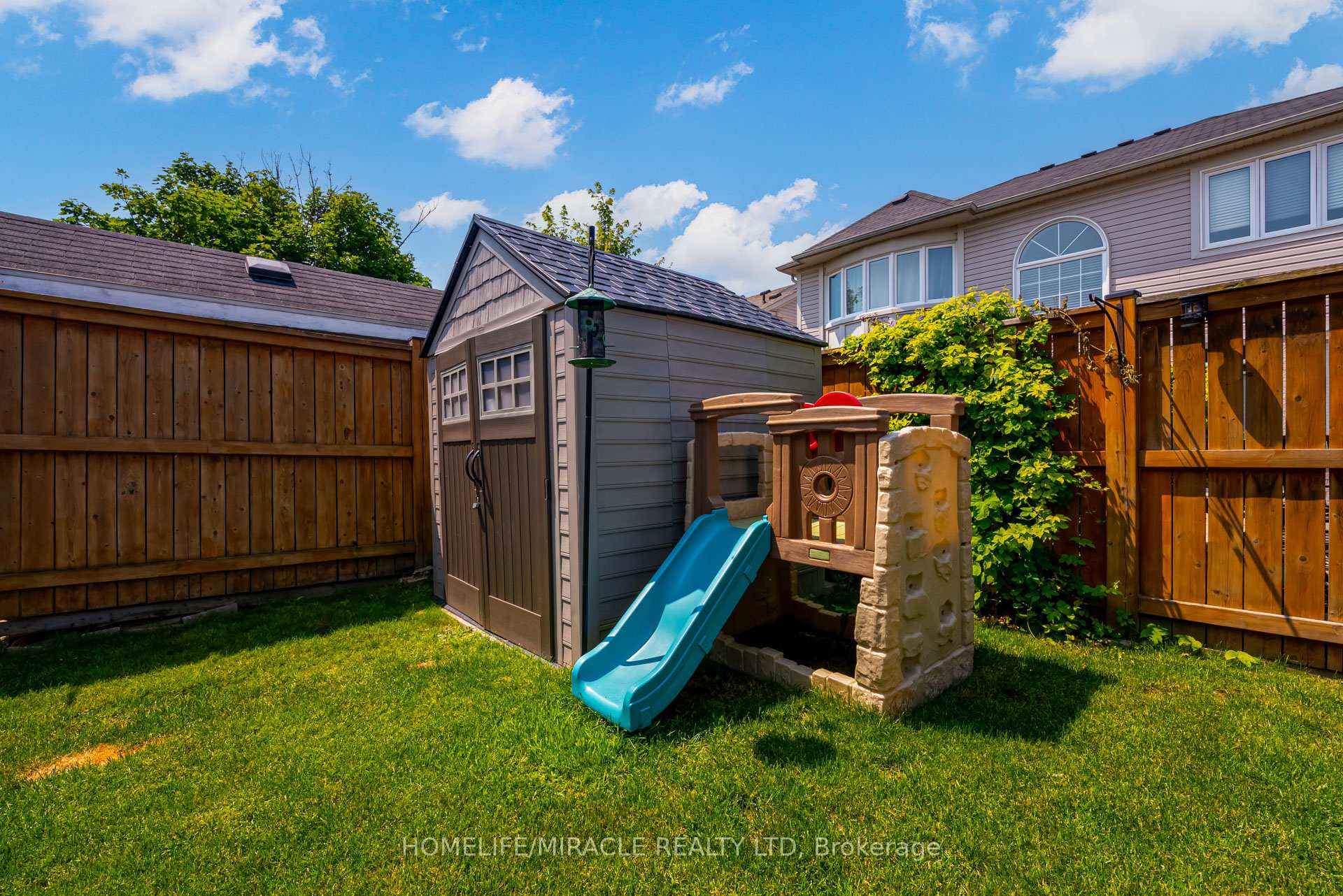 Photo 45 of 75 Kidd Crescent, New Tecumseth, Alliston — HOMEH