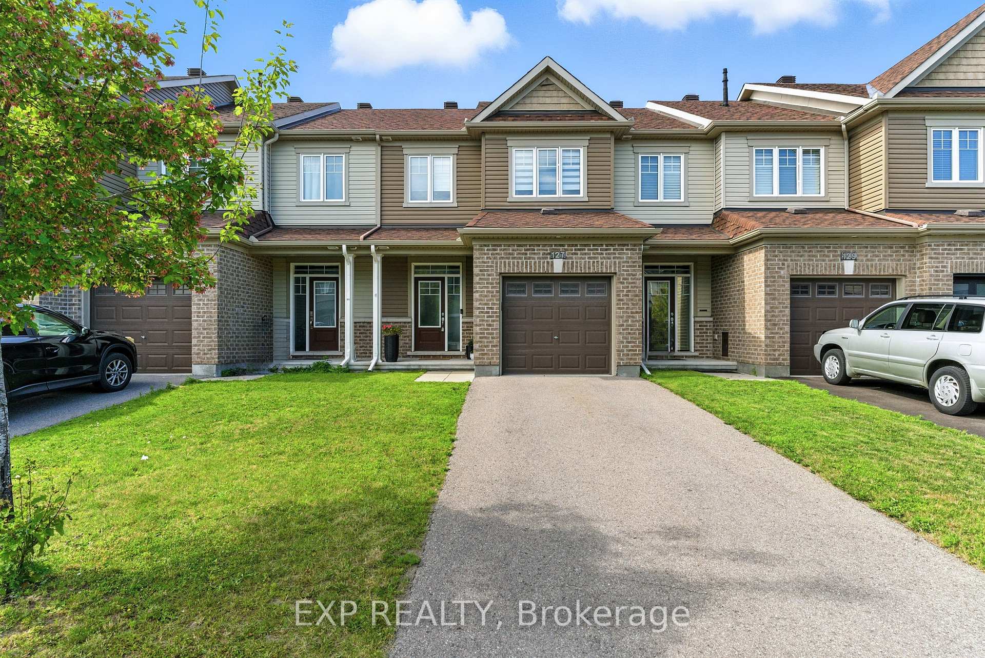 Front of 127 Yellowcress Way