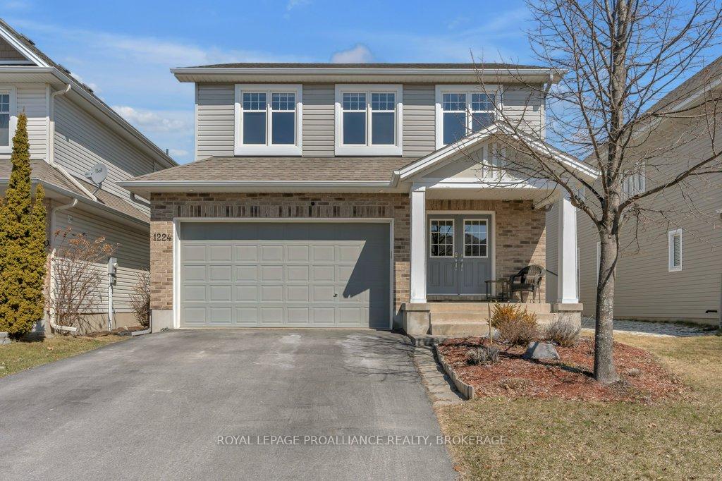 Front of 1224 Greenwood Park Drive