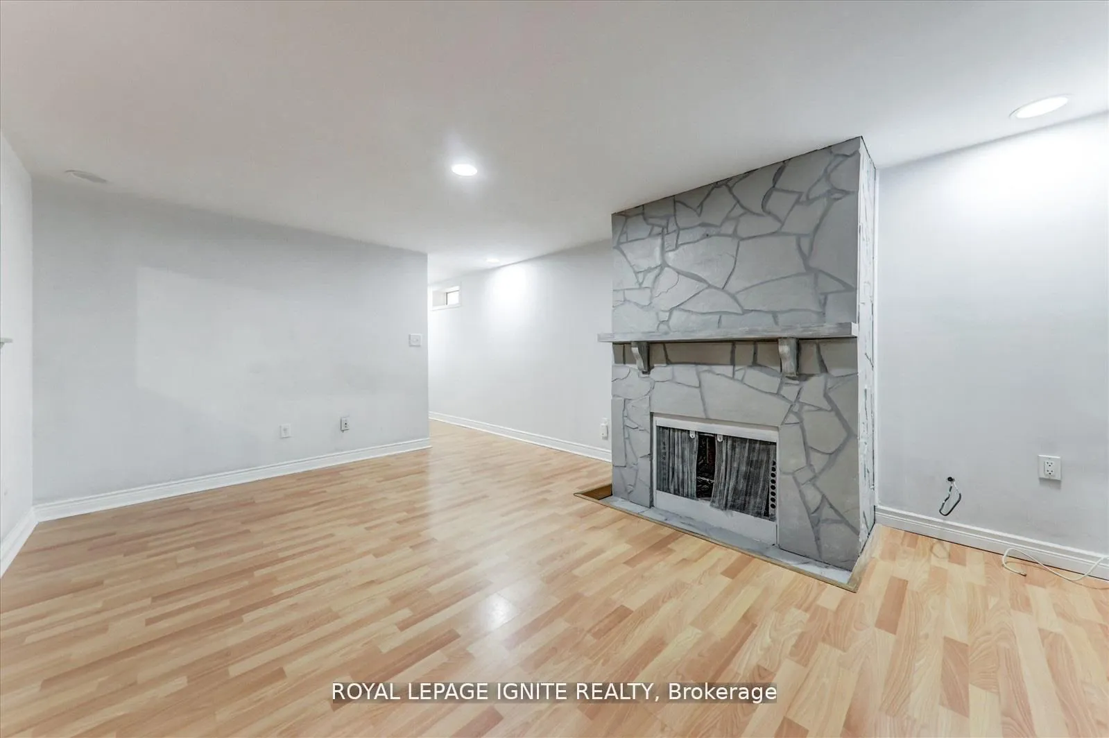 Photo 6 of Unit Bsmt, 1279 Northmount Street, Oshawa, Centennial — HOMEH