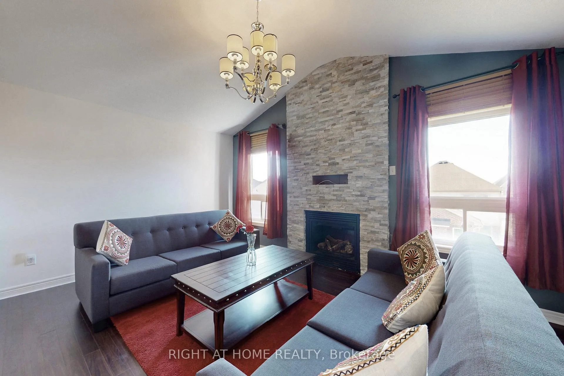 Photo 12 of 1373 Woodstream Avenue, Oshawa, Taunton — HOMEH