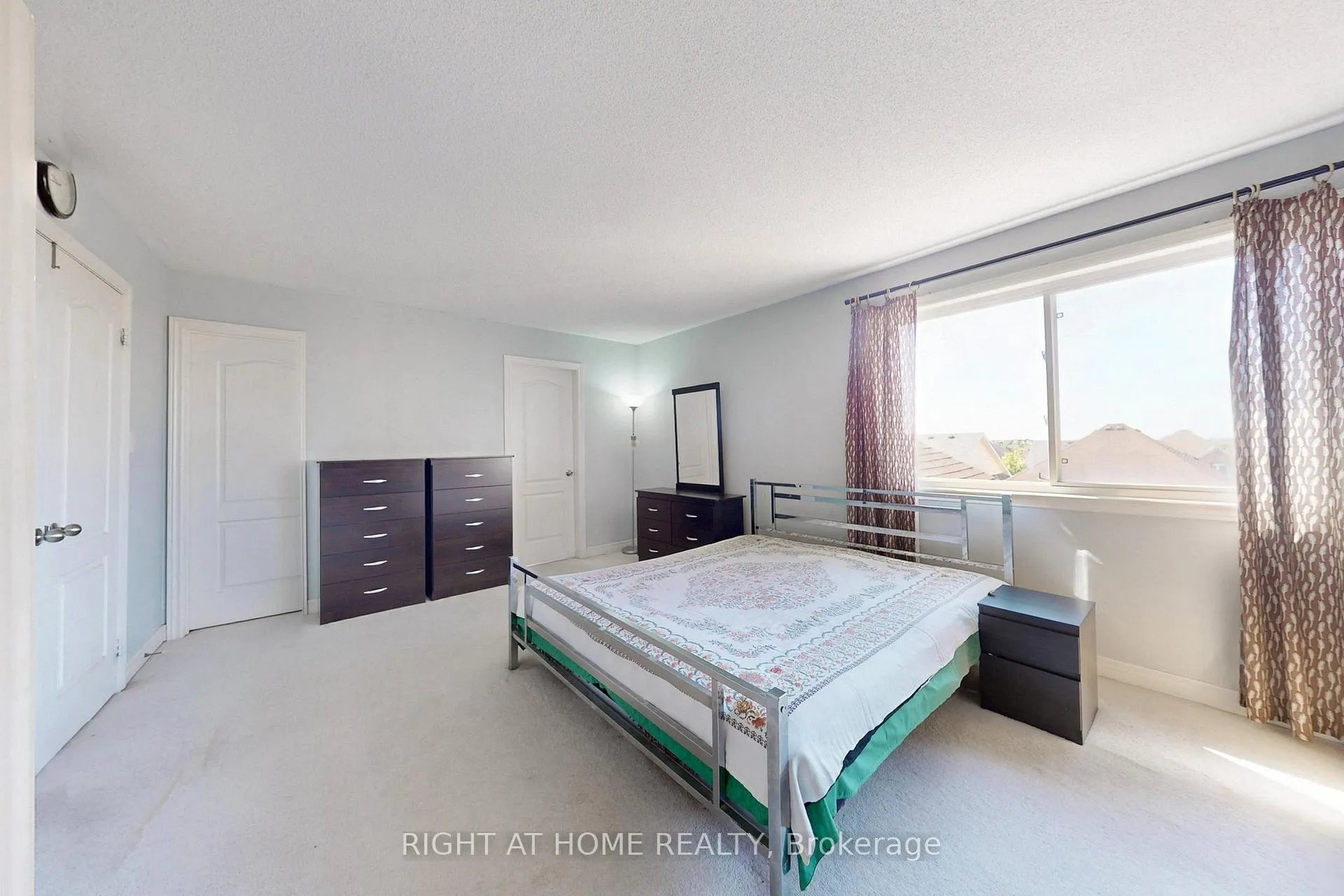 Photo 18 of 1373 Woodstream Avenue, Oshawa, Taunton — HOMEH