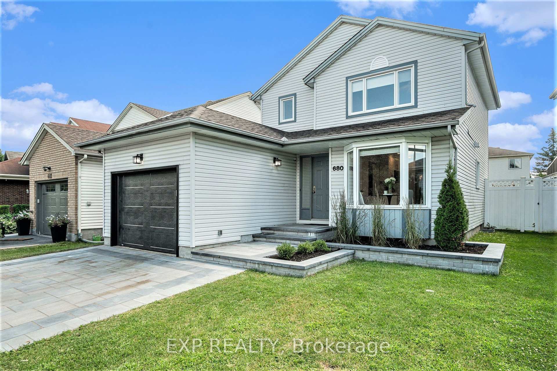 Photo 3 of 680 Mathieu Way, Ottawa, Fallingbrook/Pineridge — HOMEH