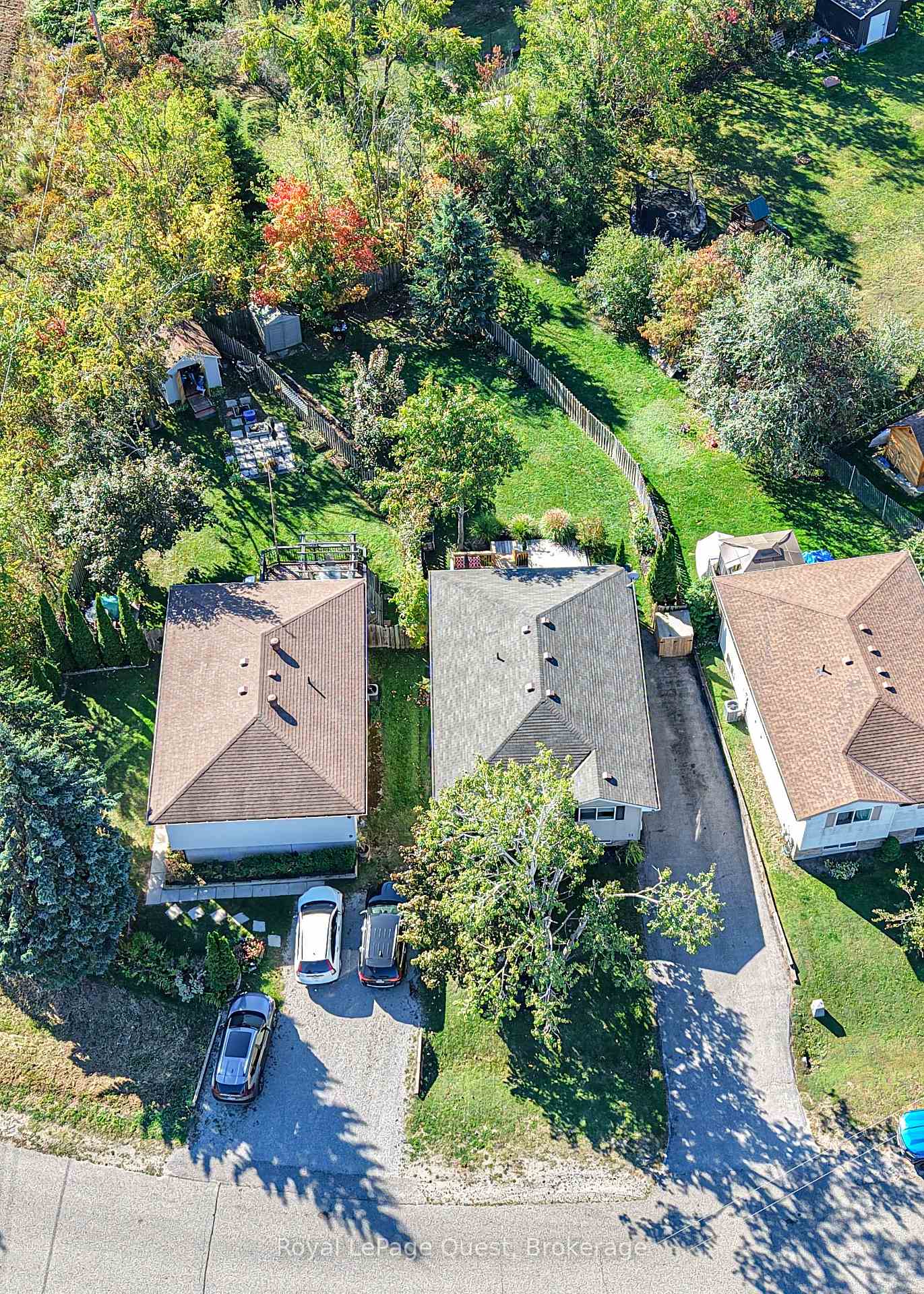 Photo 2 of 11 Goldie Drive, Orillia — HOMEH
