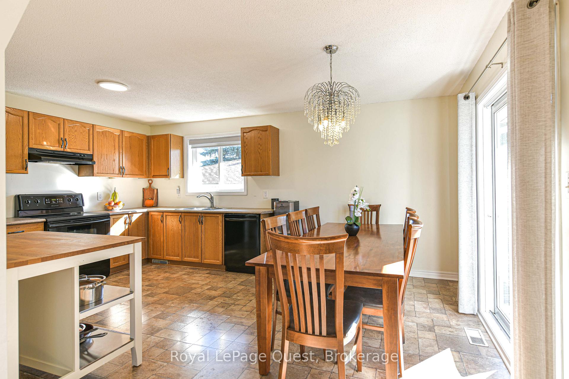 Photo 11 of 11 Goldie Drive, Orillia — HOMEH