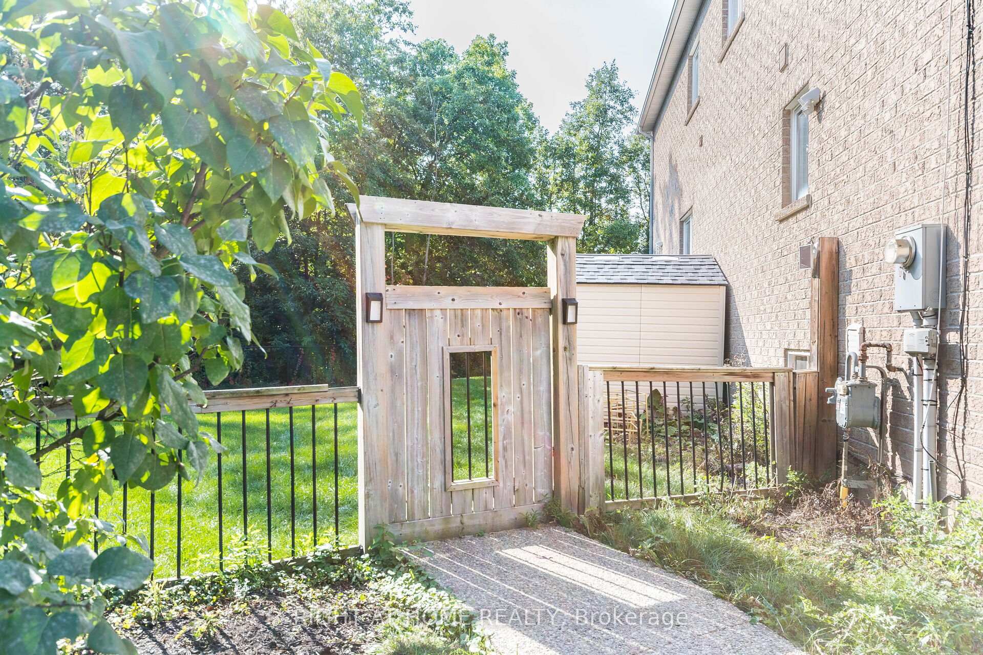 Photo 16 of 319 Bussel Crescent N, Milton, Clarke — HOMEH