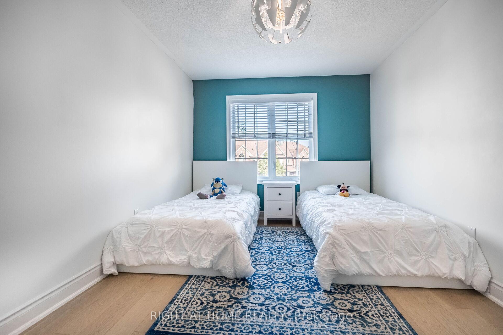 Photo 24 of 319 Bussel Crescent N, Milton, Clarke — HOMEH