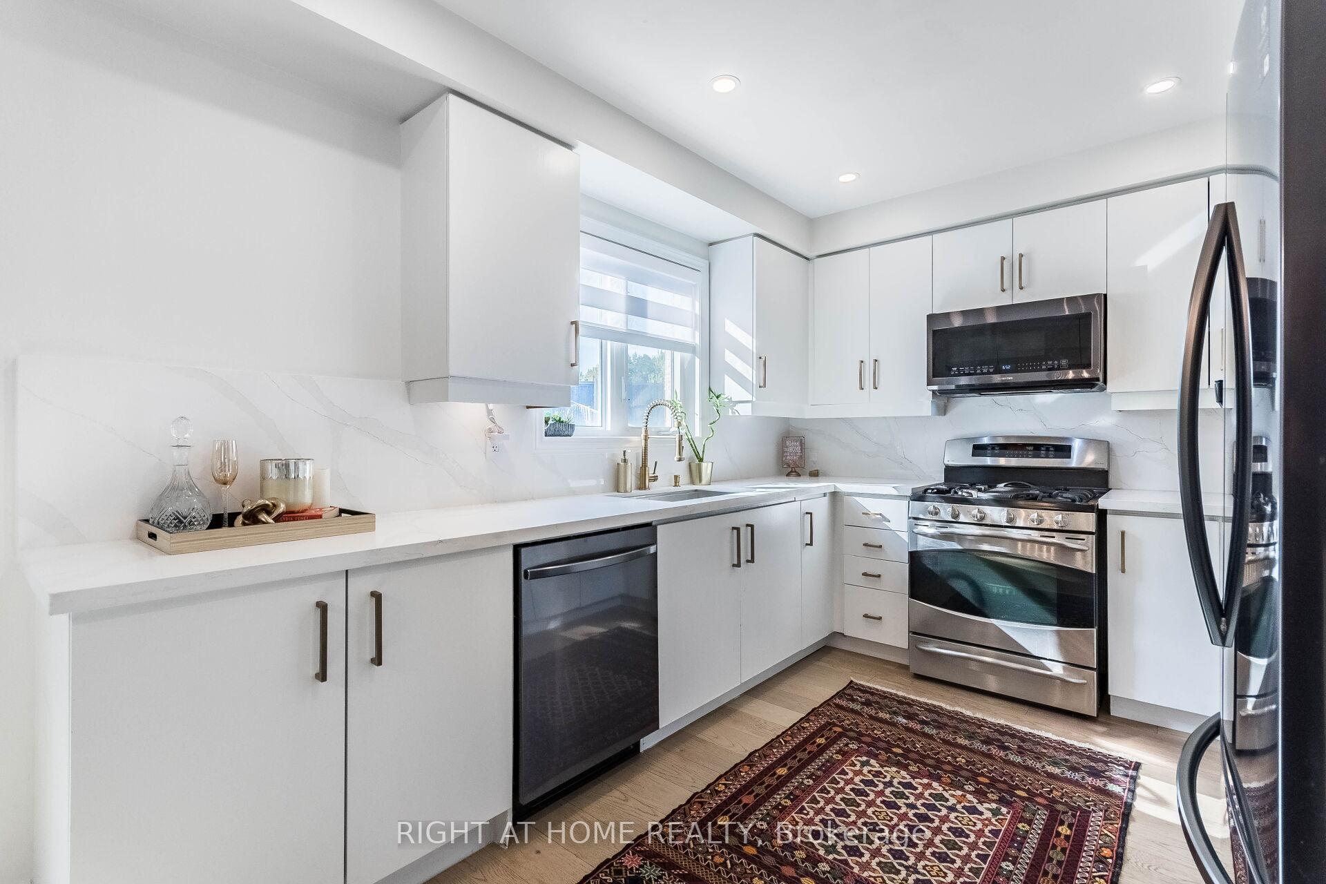 Photo 23 of 319 Bussel Crescent N, Milton, Clarke — HOMEH