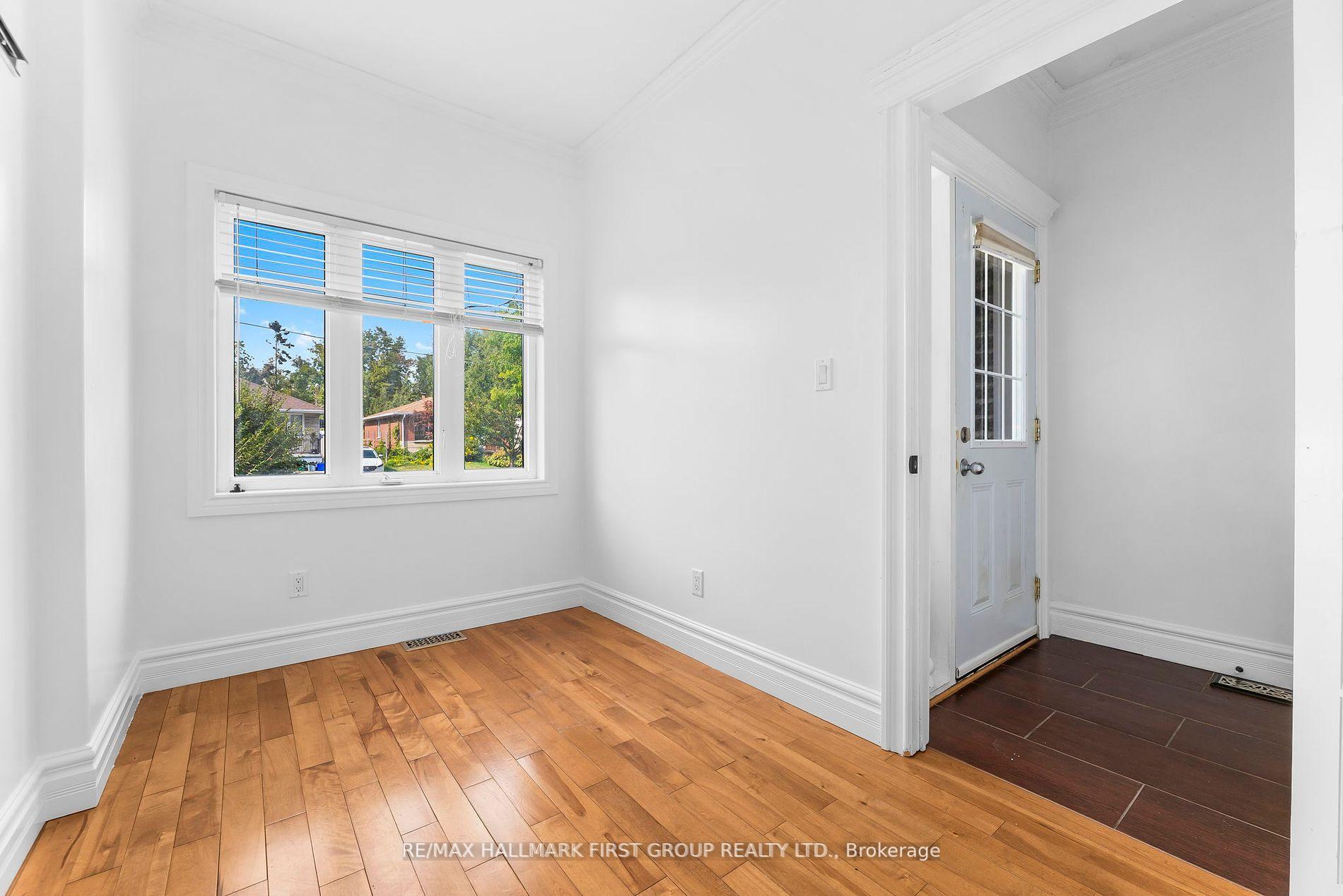 Photo 3 of 147 Tresane Street, Oshawa, Vanier — HOMEH