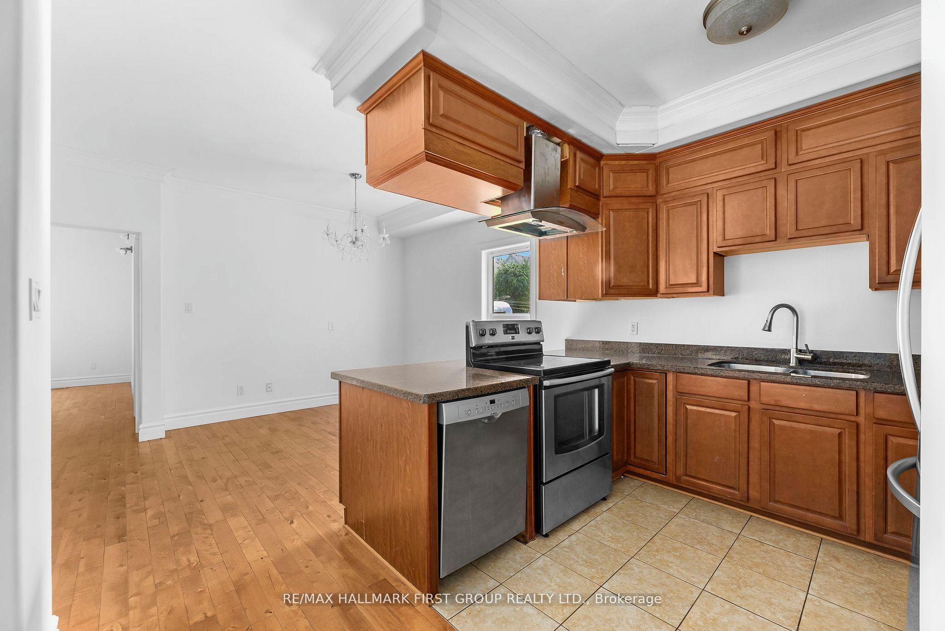 Photo 7 of 147 Tresane Street, Oshawa, Vanier — HOMEH