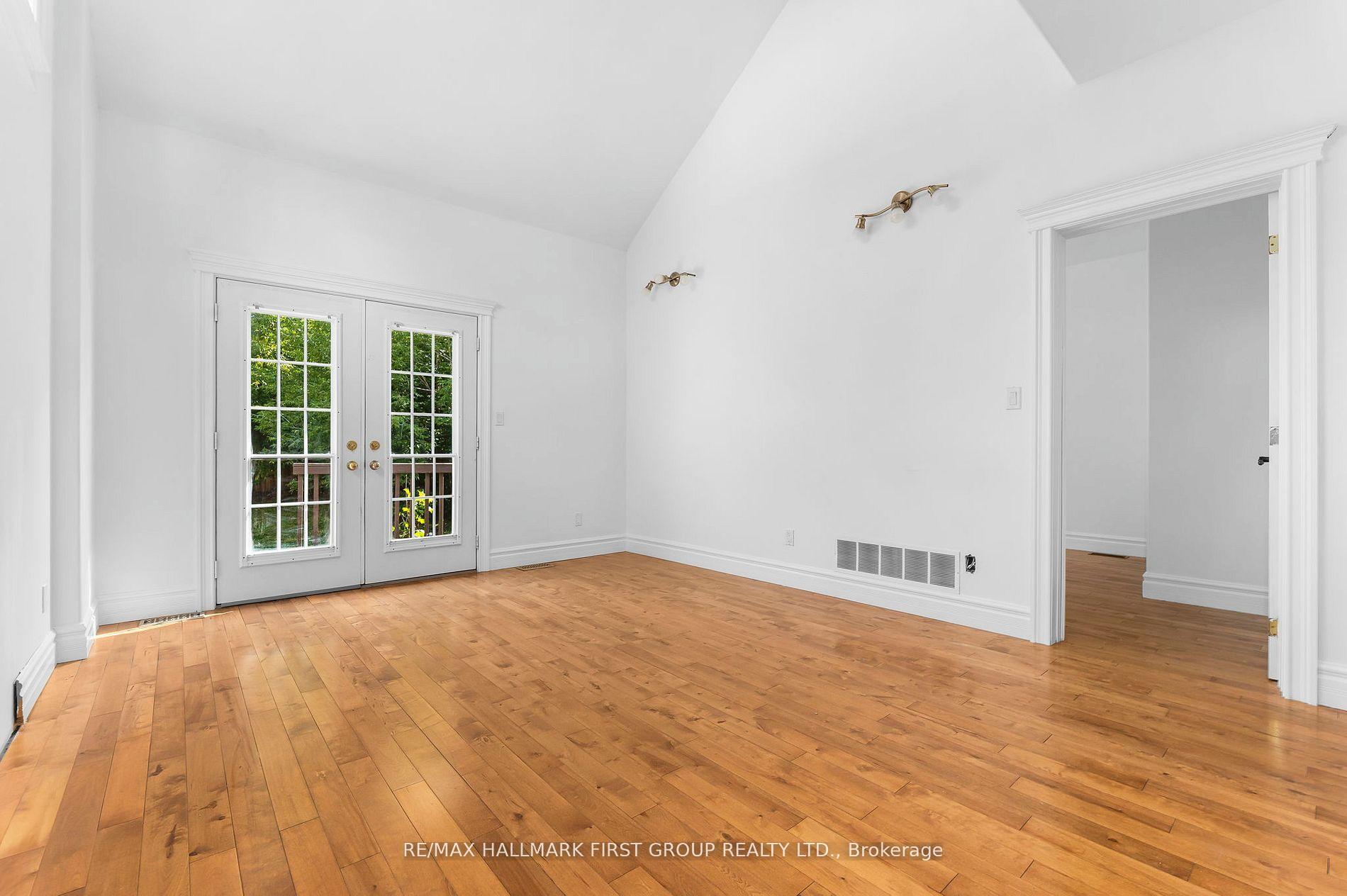 Photo 13 of 147 Tresane Street, Oshawa, Vanier — HOMEH