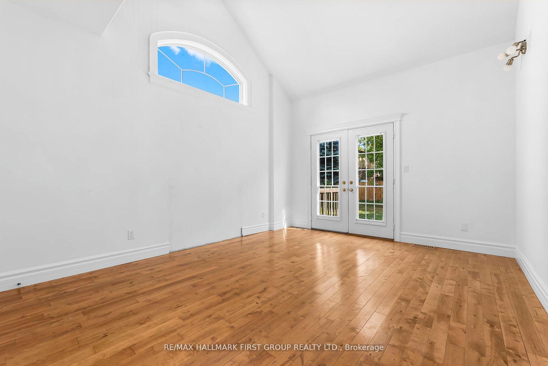 Photo 15 of 147 Tresane Street, Oshawa, Vanier — HOMEH