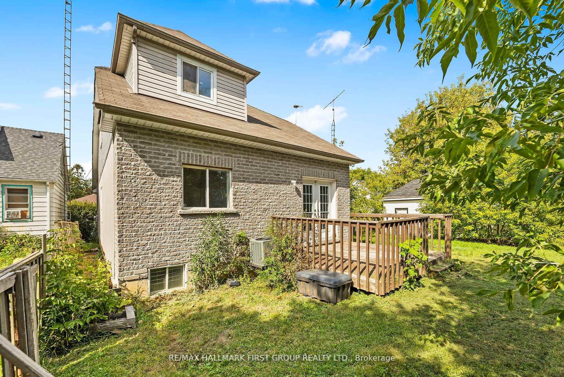 Photo 33 of 147 Tresane Street, Oshawa, Vanier — HOMEH