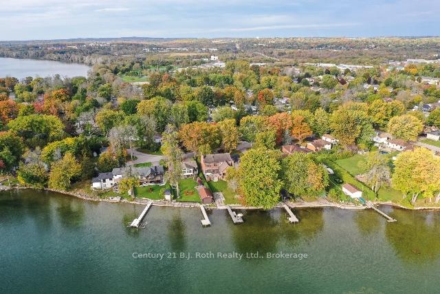Photo 6 of 624 High Street, Orillia — HOMEH