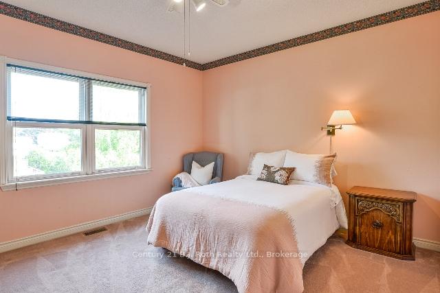 Photo 31 of 624 High Street, Orillia — HOMEH