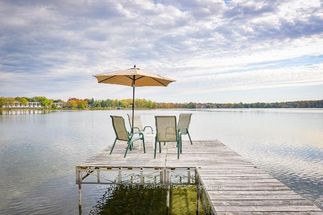 Photo 40 of 624 High Street, Orillia — HOMEH