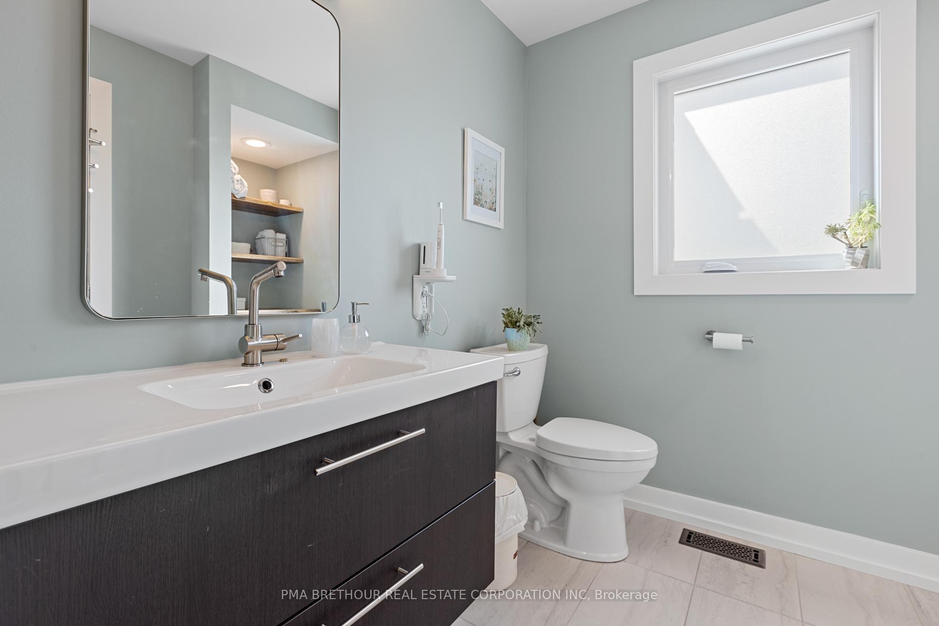 Photo 14 of 572 Renaissance Drive, Ottawa, Avalon East — HOMEH