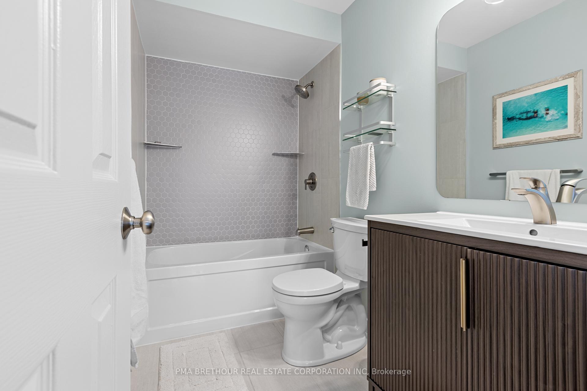 Photo 19 of 572 Renaissance Drive, Ottawa, Avalon East — HOMEH
