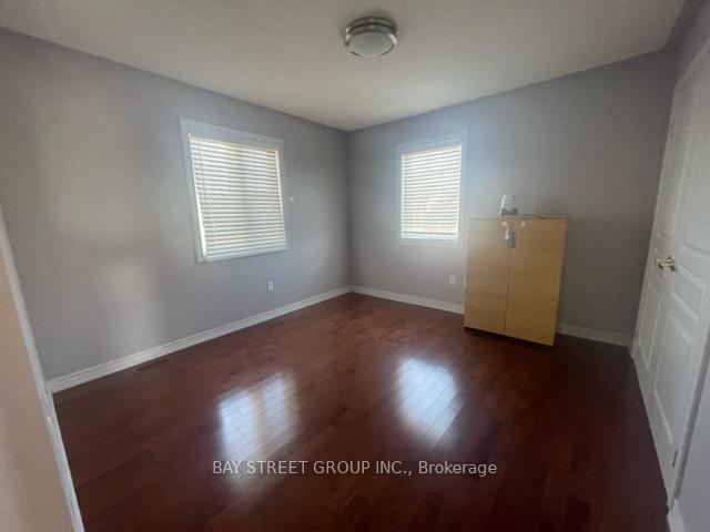 Photo 9 of 2 Castleview Crescent, Markham, Victoria Manor-Jennings Gate — HOMEH