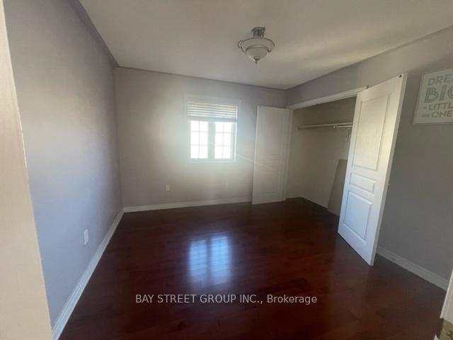 Photo 10 of 2 Castleview Crescent, Markham, Victoria Manor-Jennings Gate — HOMEH