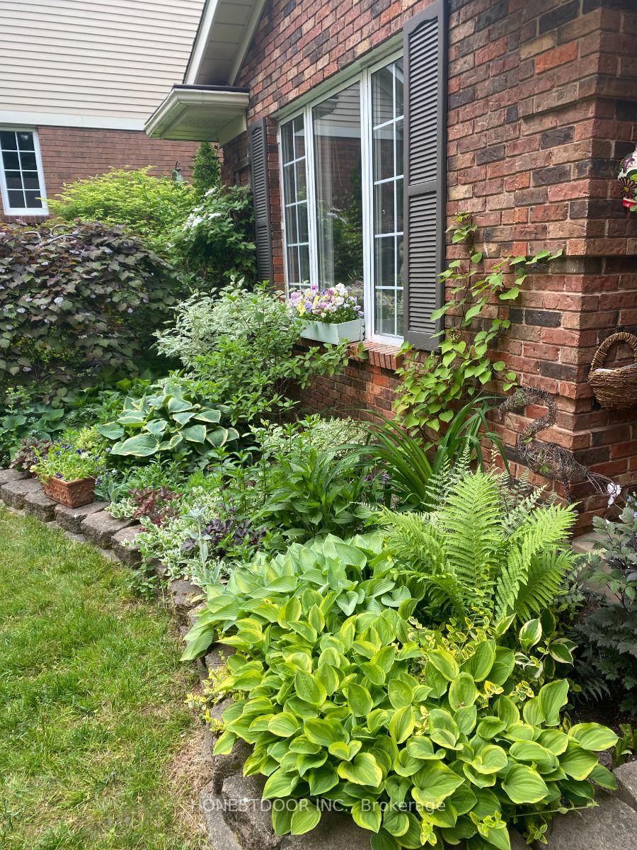 Photo 26 of 39 Forest Hill Crescent, Pelham, Fonthill — HOMEH