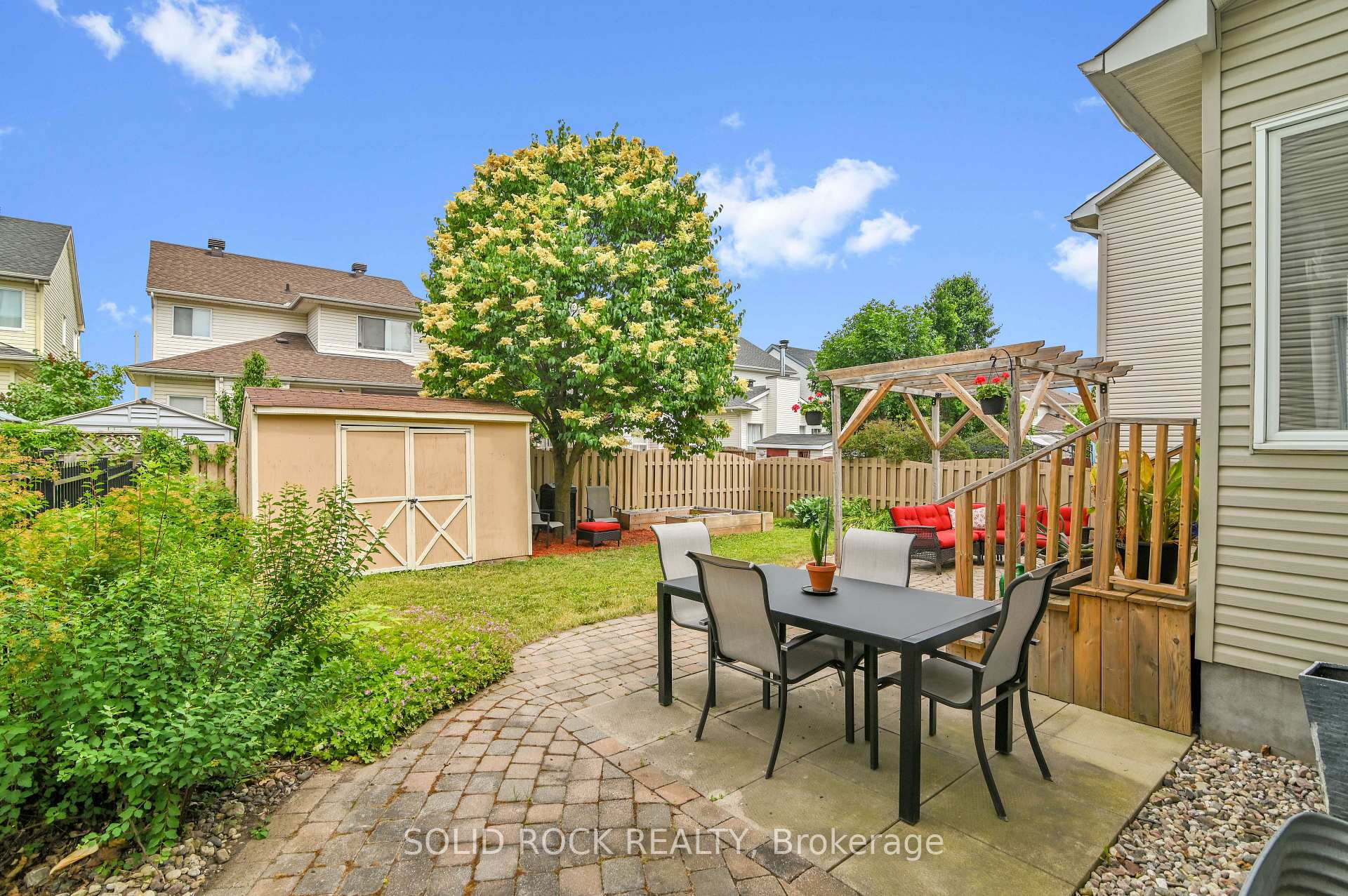 Photo 1 of 1824 McCallum Drive, Ottawa, Fallingbrook/Gardenway South — HOMEH