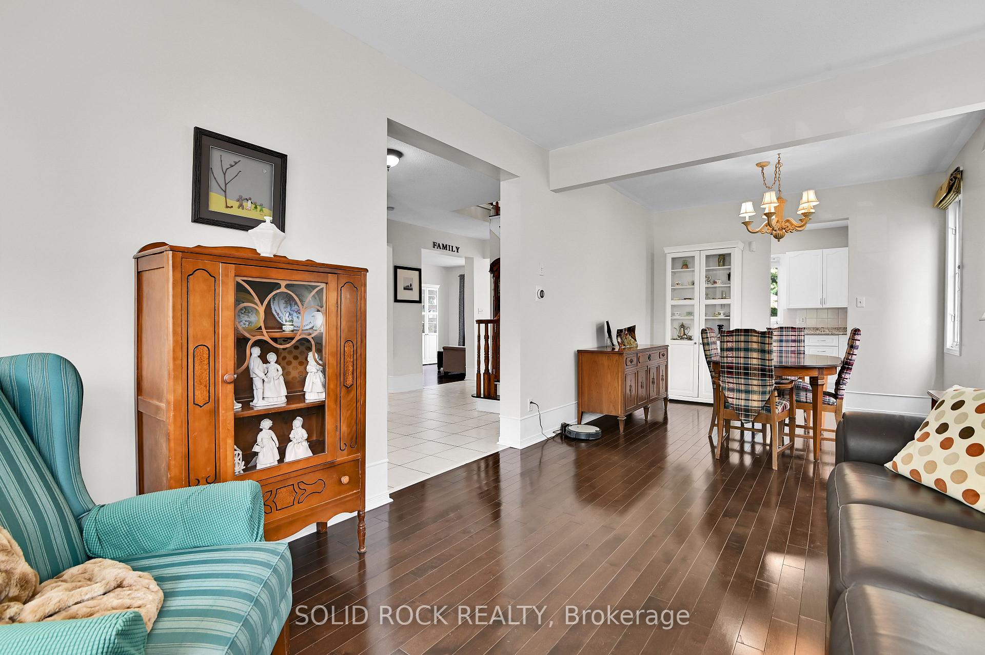 Photo 10 of 1824 McCallum Drive, Ottawa, Fallingbrook/Gardenway South — HOMEH