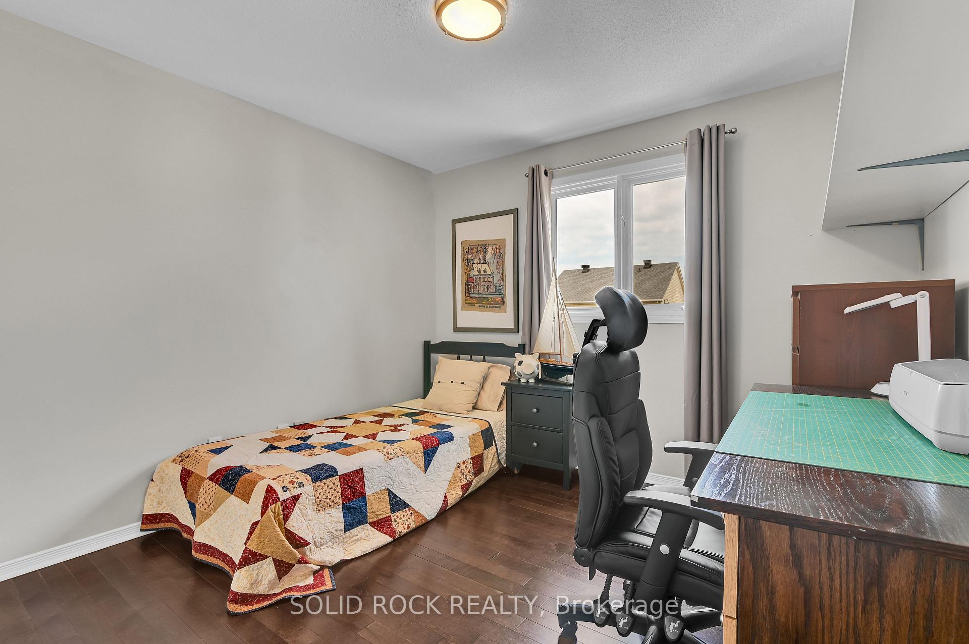 Photo 28 of 1824 McCallum Drive, Ottawa, Fallingbrook/Gardenway South — HOMEH