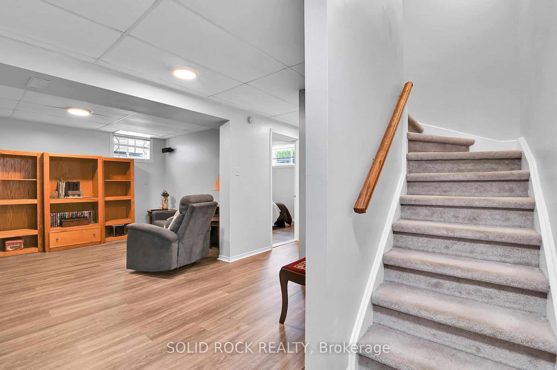 Photo 30 of 1824 McCallum Drive, Ottawa, Fallingbrook/Gardenway South — HOMEH
