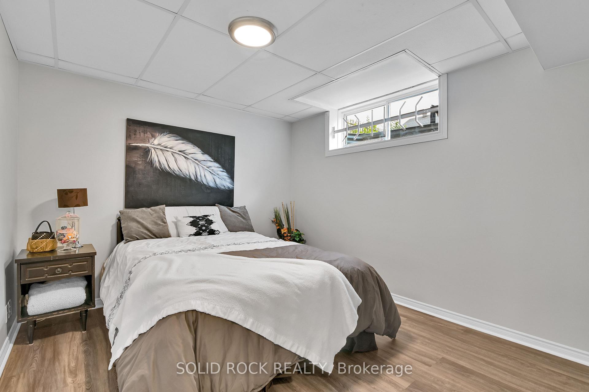 Photo 33 of 1824 McCallum Drive, Ottawa, Fallingbrook/Gardenway South — HOMEH