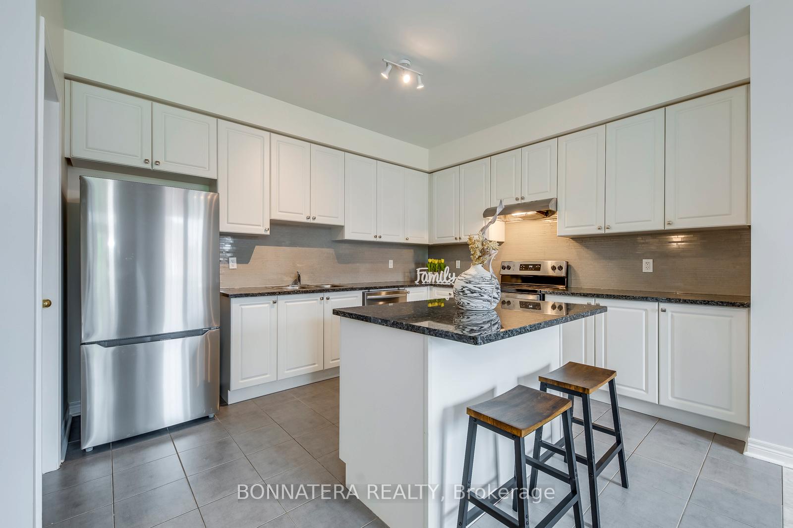 Photo 10 of 1102 Durno Court, Milton, Harrison — HOMEH