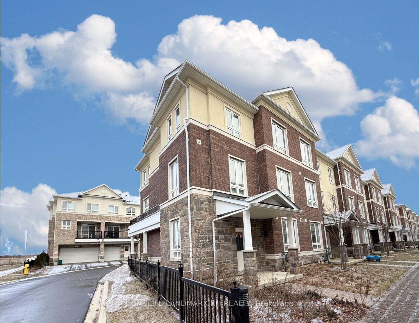 Photo 2 of 31 Chicago Lane, Markham, Wismer — HOMEH