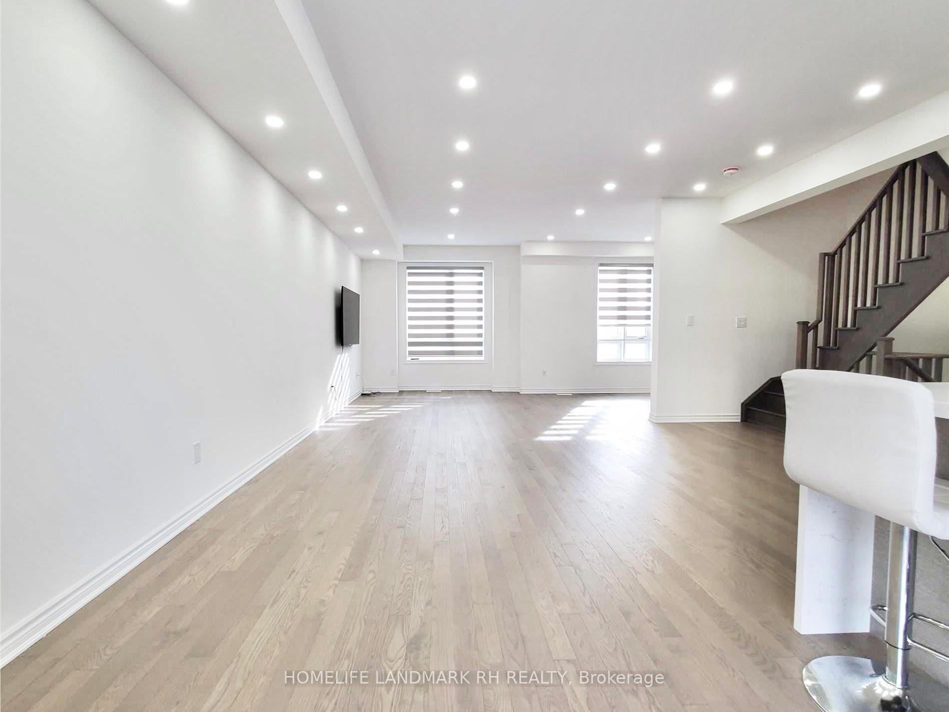 Photo 11 of 31 Chicago Lane, Markham, Wismer — HOMEH