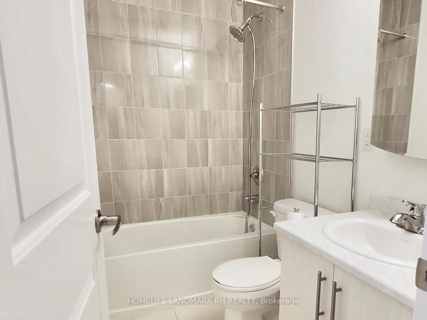 Photo 15 of 31 Chicago Lane, Markham, Wismer — HOMEH