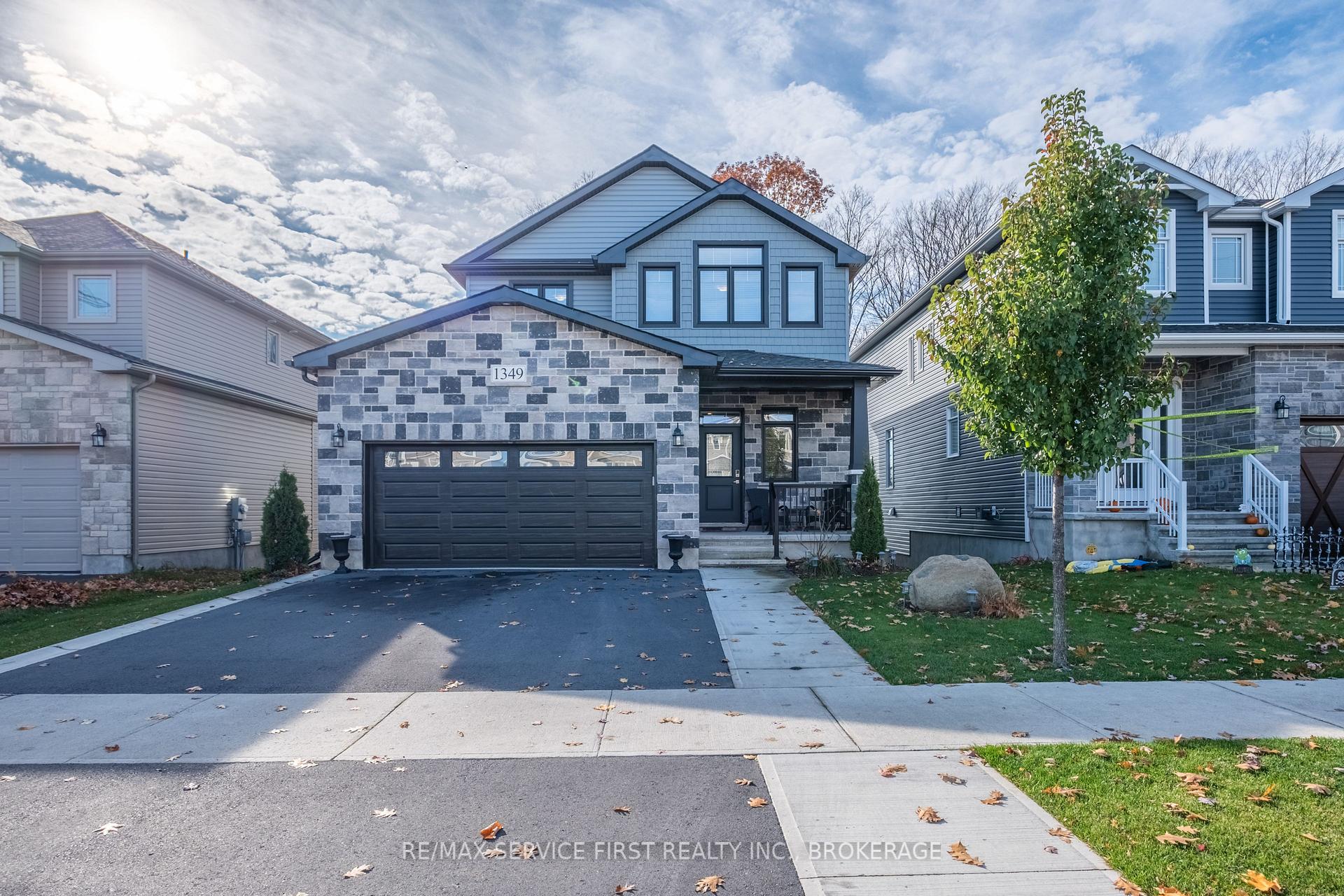Front of 1349 Ottawa Street