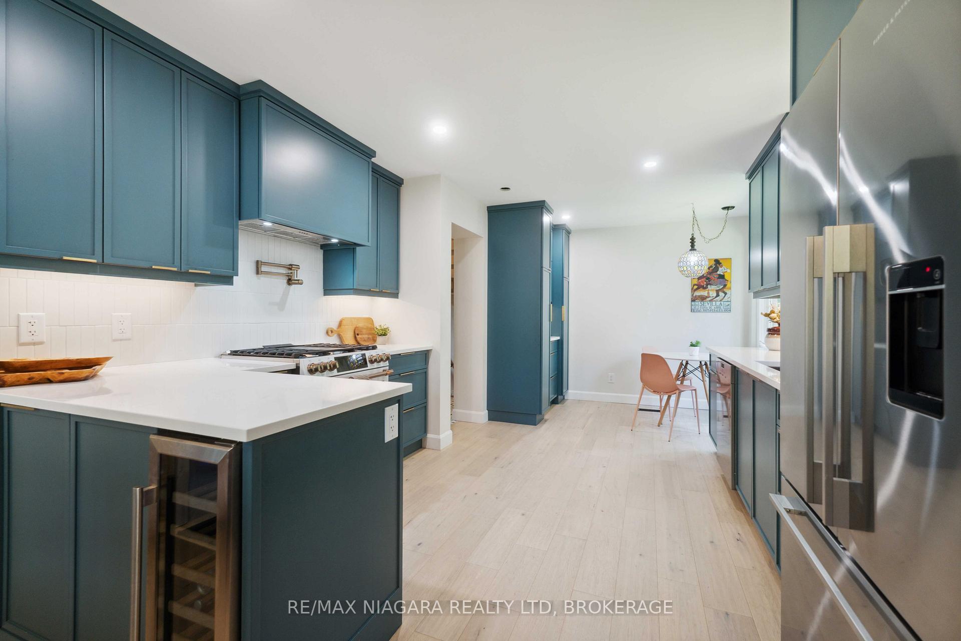 Photo 10 of 22 Berkhout Terrace, Pelham, Fonthill — HOMEH
