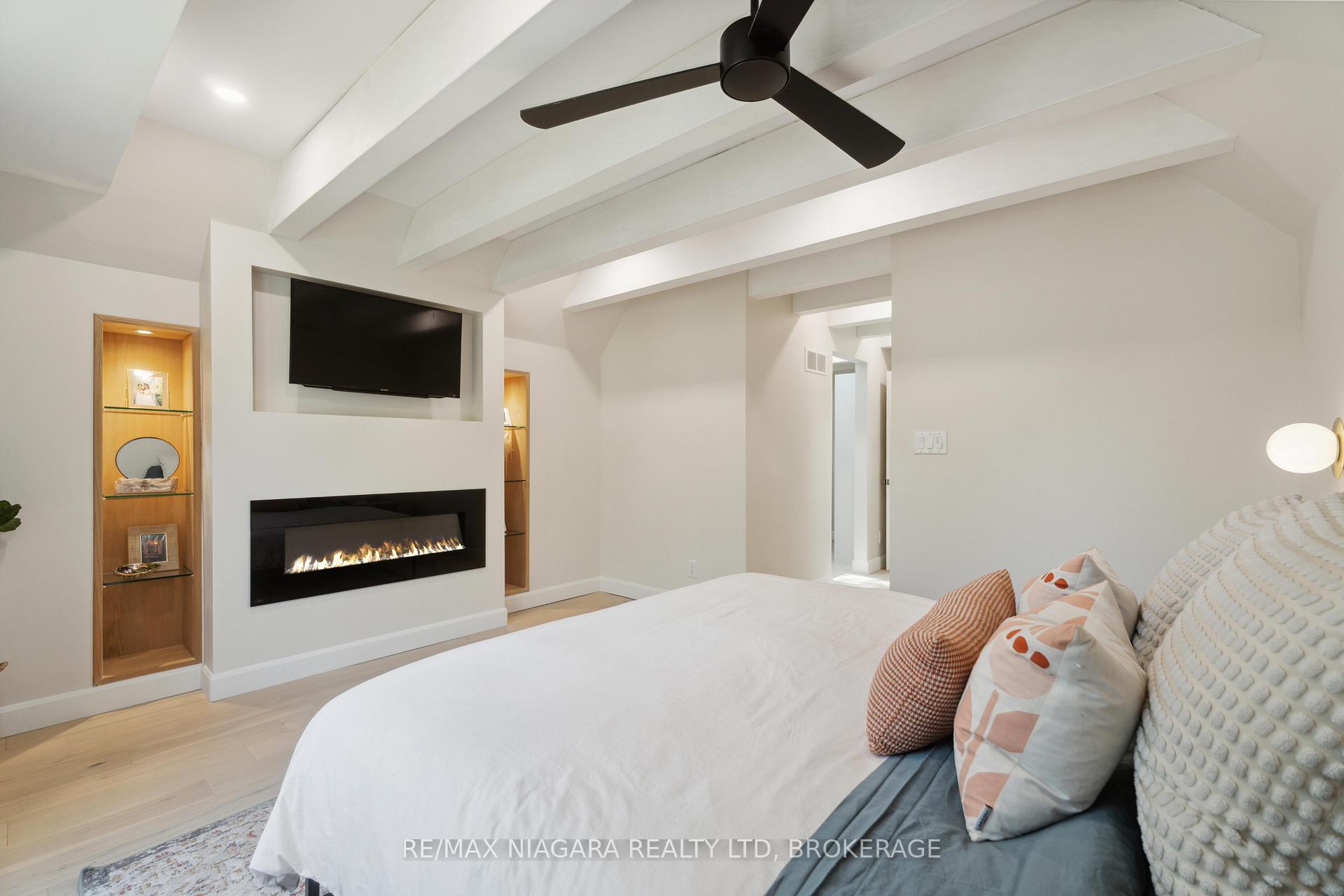 Photo 21 of 22 Berkhout Terrace, Pelham, Fonthill — HOMEH