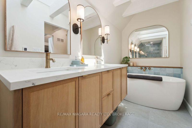 Photo 23 of 22 Berkhout Terrace, Pelham, Fonthill — HOMEH