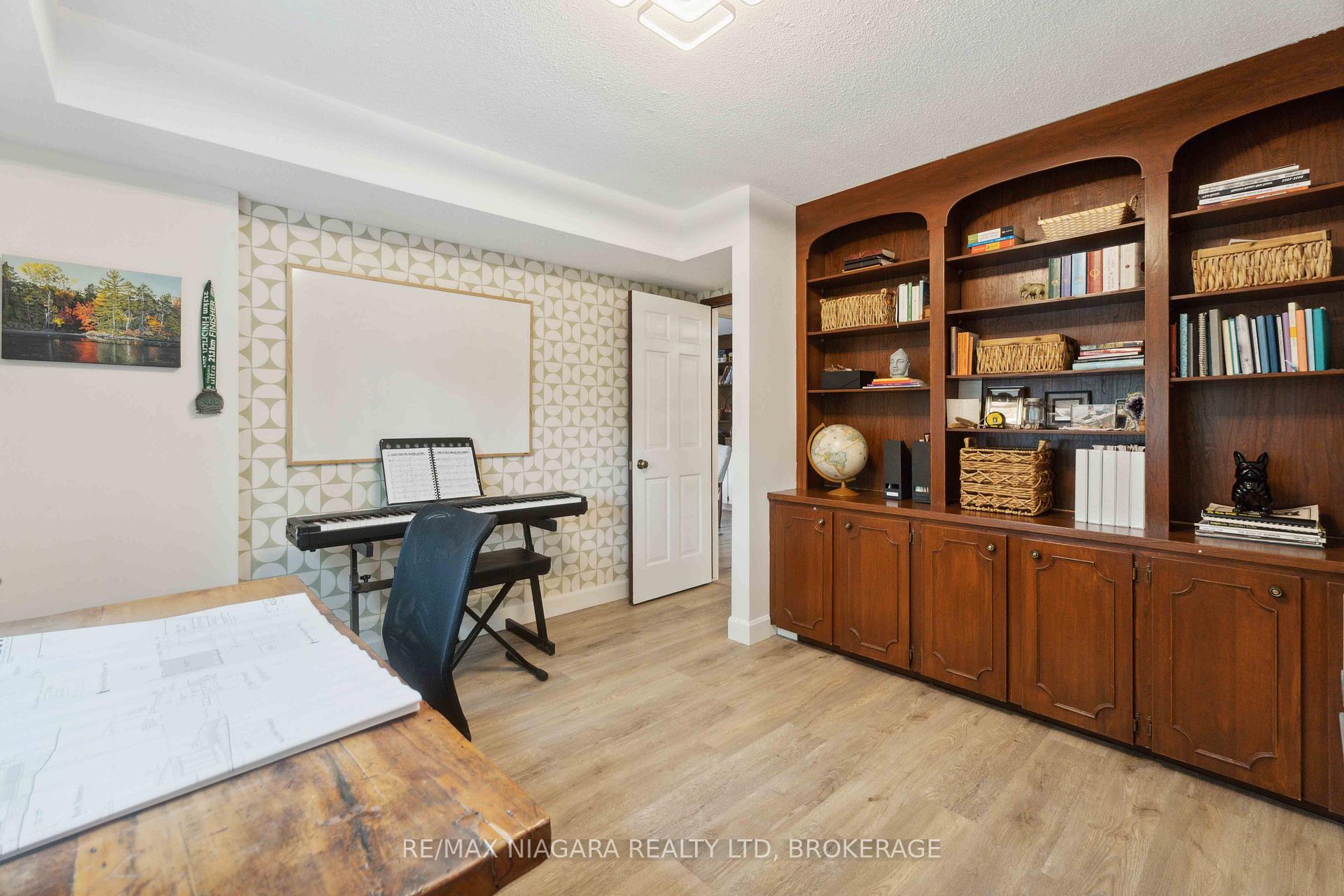Photo 33 of 22 Berkhout Terrace, Pelham, Fonthill — HOMEH