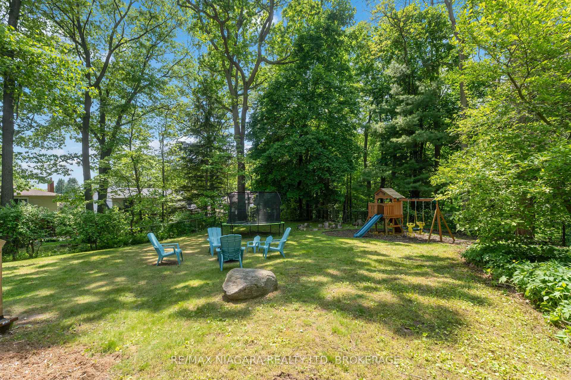 Photo 47 of 22 Berkhout Terrace, Pelham, Fonthill — HOMEH