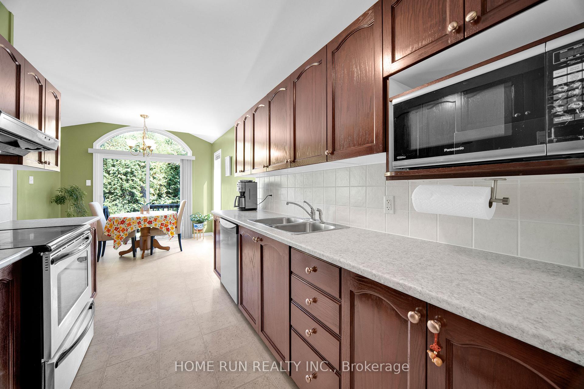 Photo 10 of 1629 Henri Lauzon Street, Ottawa, Chapel Hill — HOMEH