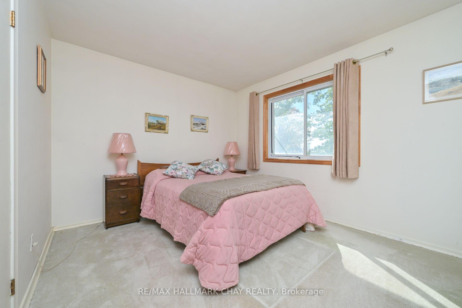 Photo 13 of 20 Leach Street, Orillia — HOMEH
